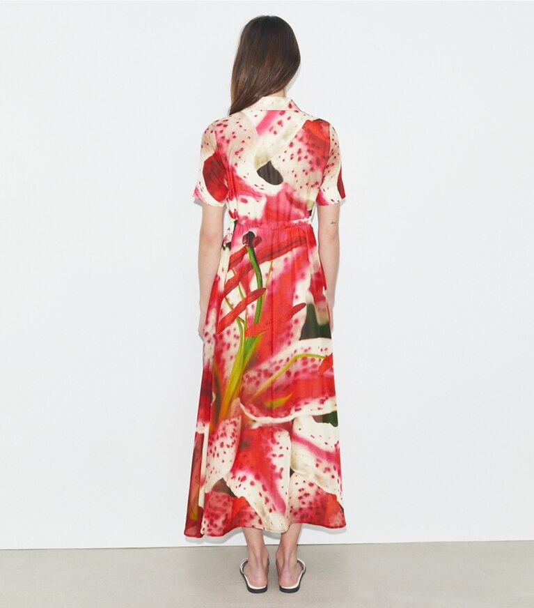Tory Burch designer robes Robe chemise en voile de coton et soie dans Pink Lily sur modèle, de dos