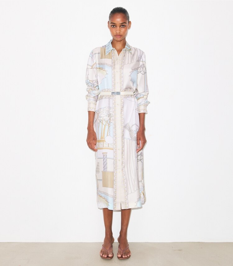Tory Burch designer robes Robe chemisier en soie imprimée dans The Pool Beige sur modèle, de face