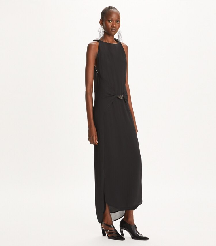 Tory Burch designer robes Robe en crêpe à nœud dans Black sur modèle, de face
