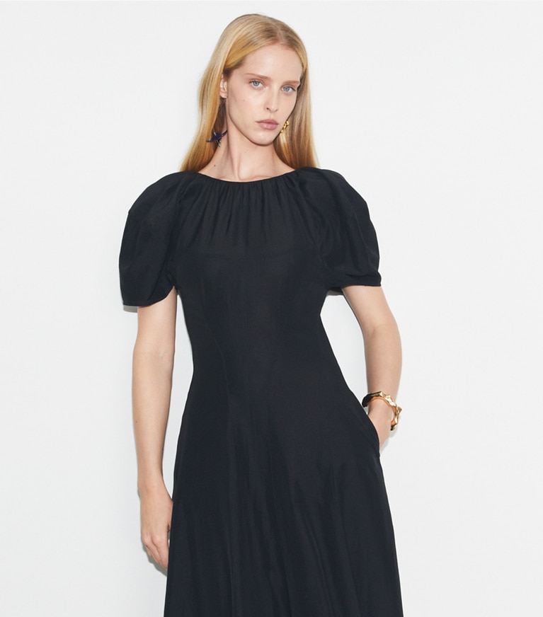 Tory Burch designer robes Robe en lin à manches ballon dans Black détail sur modèle