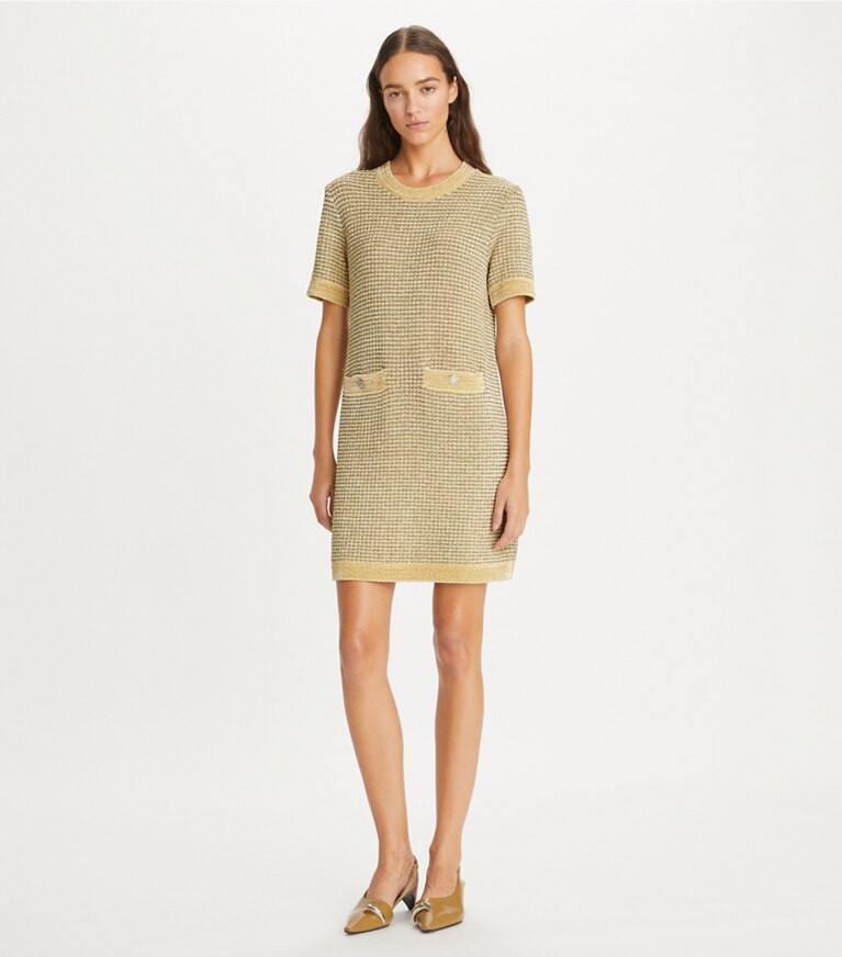 Tory Burch designer robes Robe en velours dans Ivory Chenille / Gray Metallic sur modèle, de face