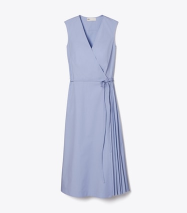 Tory Burch designer robes Robe portefeuille en coton plissée dans Pale Blue de face