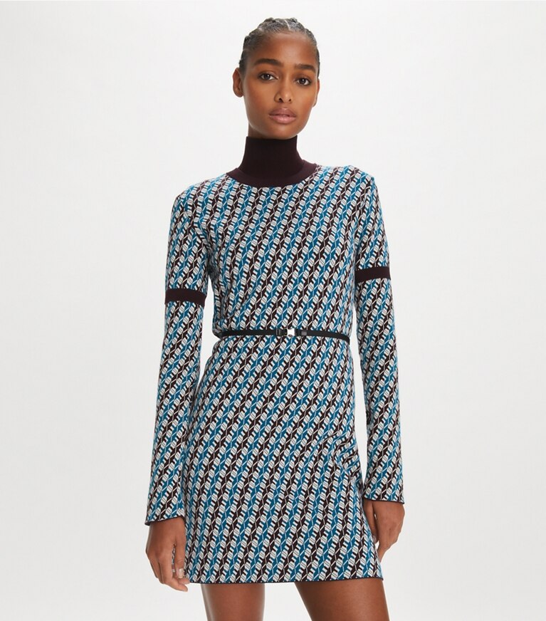 Tory Sport designer robes Robe-pull en jacquard in Aqua Blue Linked Geo 3 Color front