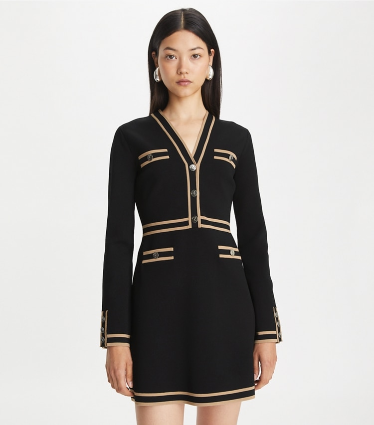 Tory Burch designer robes Robe pull Kendra en viscose in Black / Chameau on model detail