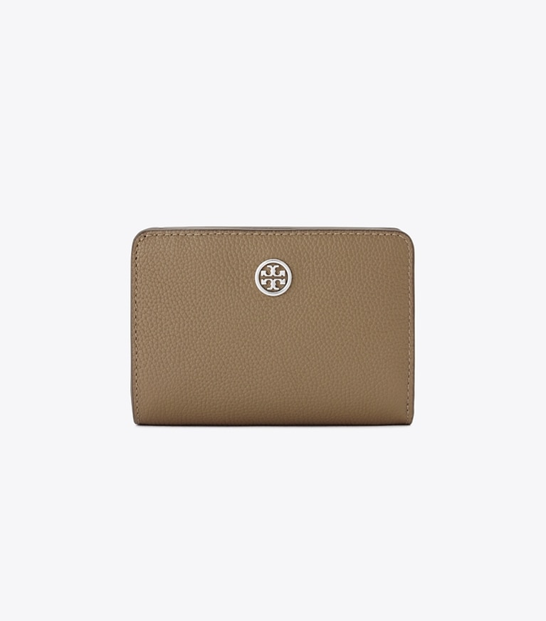 Tory Burch designer 財布 ロビンソン ペブルド バイフォールド ウォレット in Wild Mushroom angle