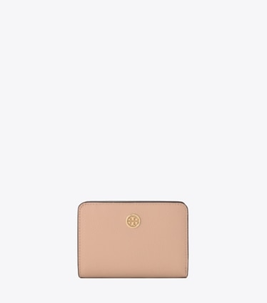 Tory Burch designer 財布 ロビンソン ペブルド バイフォールド ウォレット in Goan Sand front