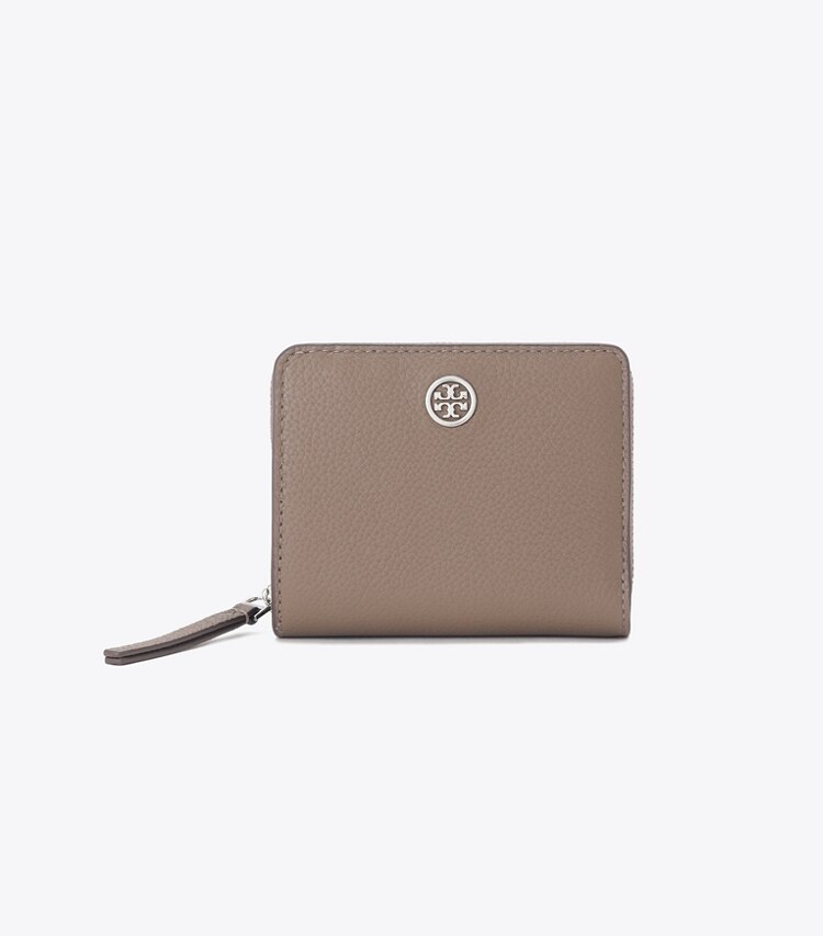 Tory Burch designer 財布 ロビンソン ペブルド バイフォールド ウォレット in Wild Mushroom front
