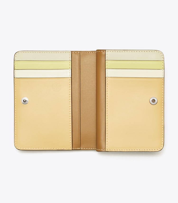 Tory Burch designer 財布 ロビンソン ペブルド バイフォールド ウォレット in Praline オーバーヘッド