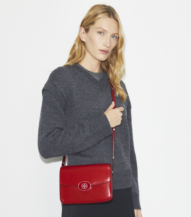 Tory Burch designer shoulder bags Robinson Spazzolato Shoulder Bag in Red Sky accessory on model