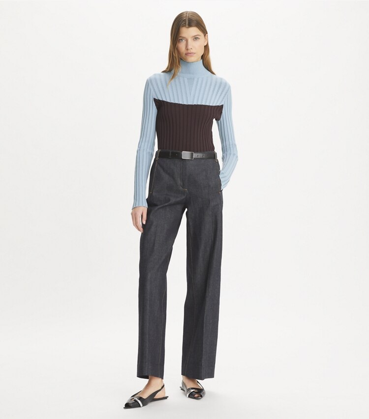 Tory Sport designer strickware Rollkragenpullover in Colorblock-Optik in Seafaring / Dark Eggplant modell von vorn