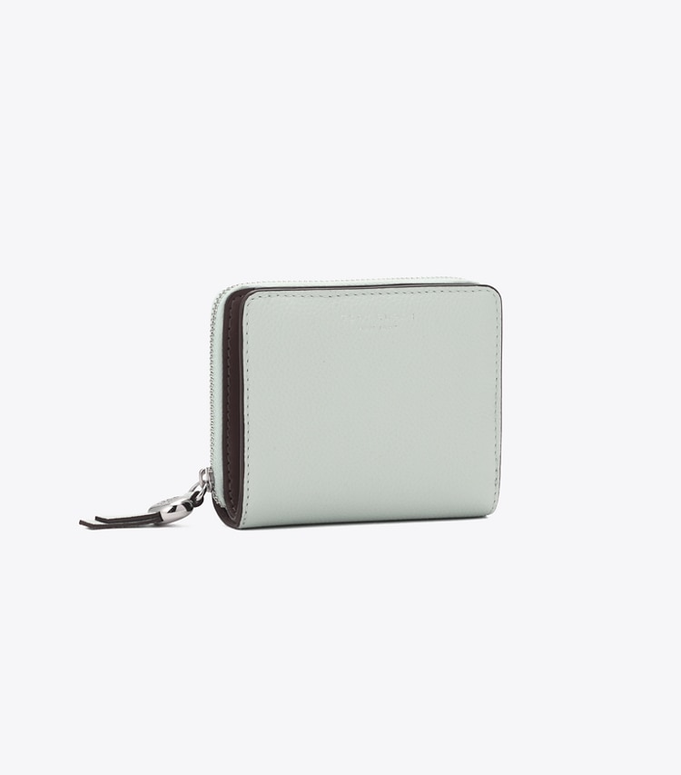 Tory Burch designer 財布 ロミー バイフォールド ウォレット in Light Green angle