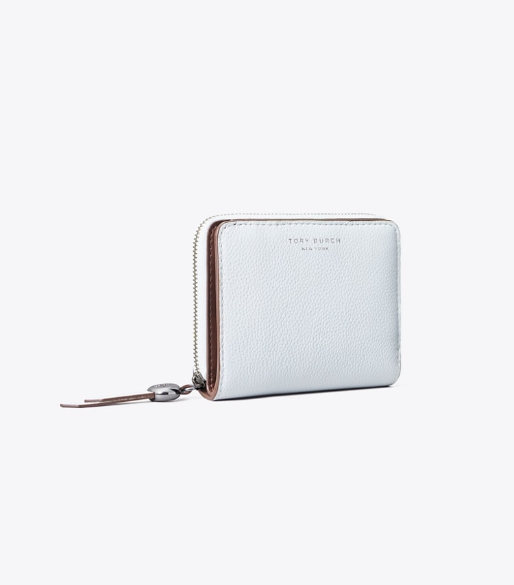 Tory Burch designer 財布 ロミー バイフォールド ウォレット in Light Blue angle