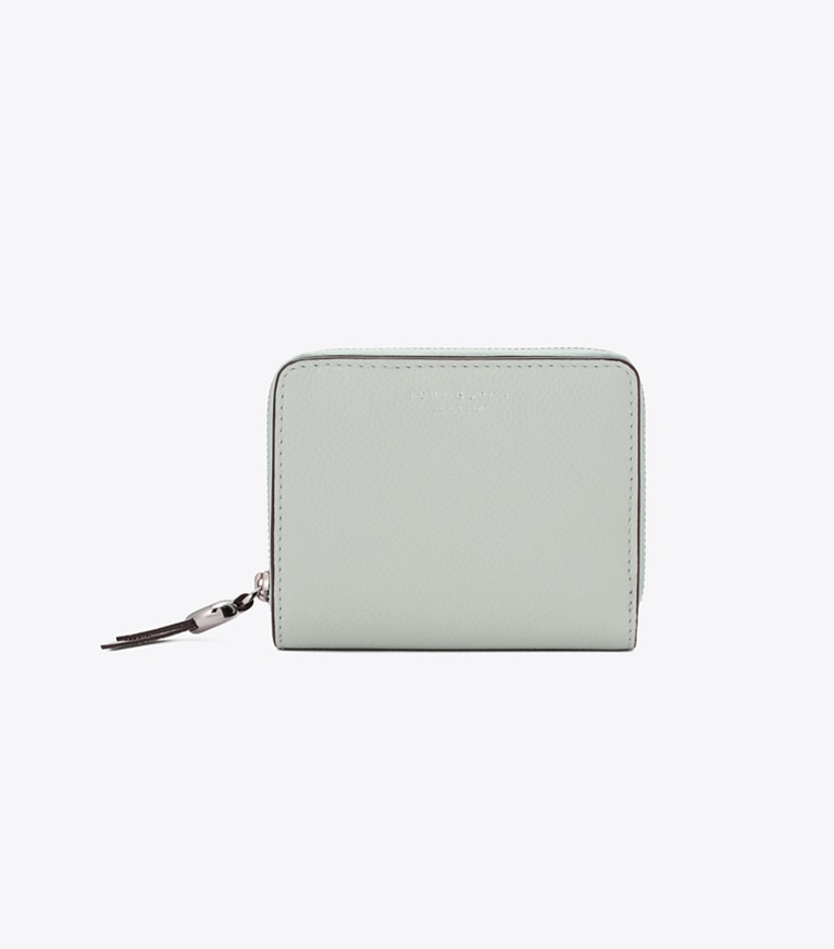 Tory Burch designer 財布 ロミー バイフォールド ウォレット in Light Green front