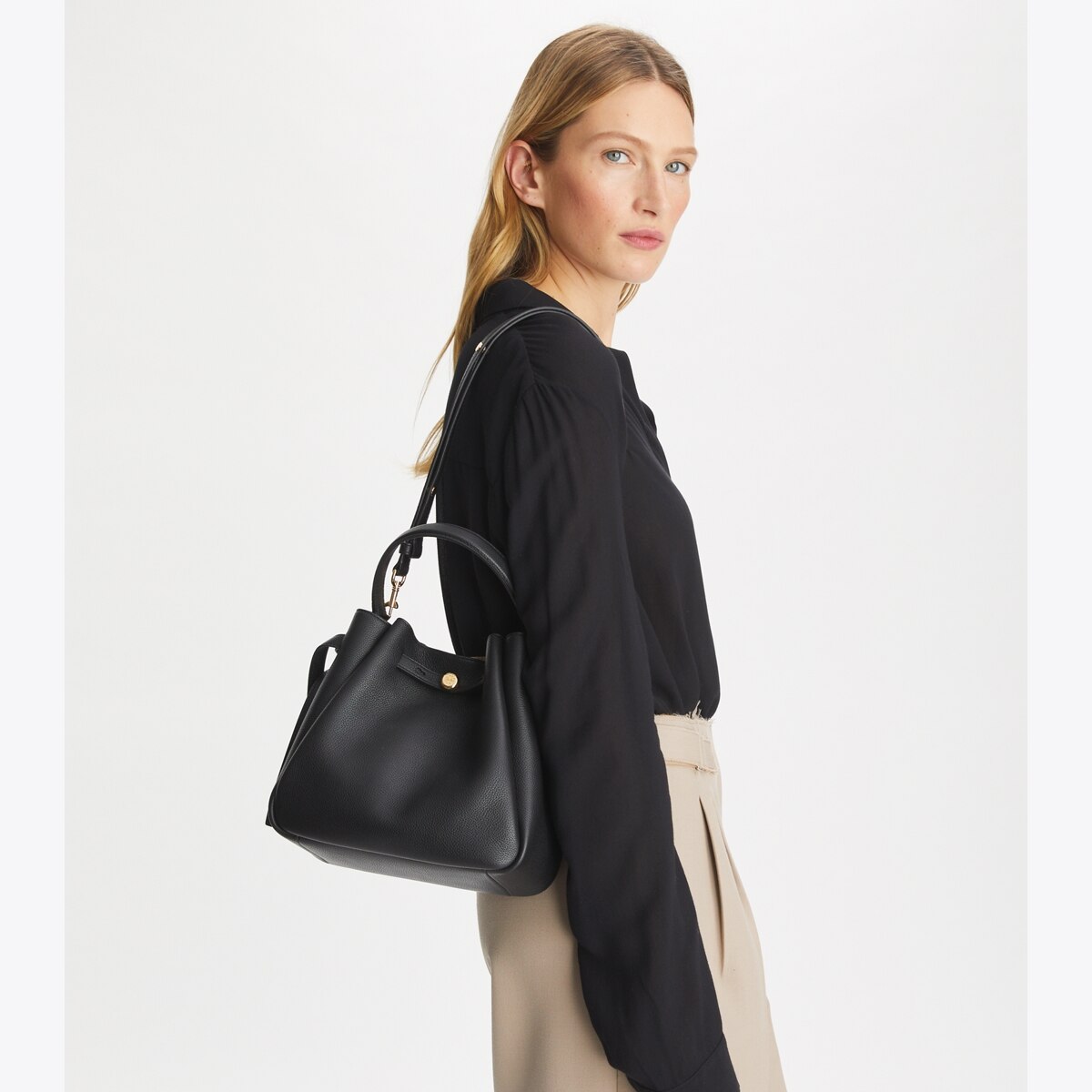 romy-bucket-bag-accessory-on-
