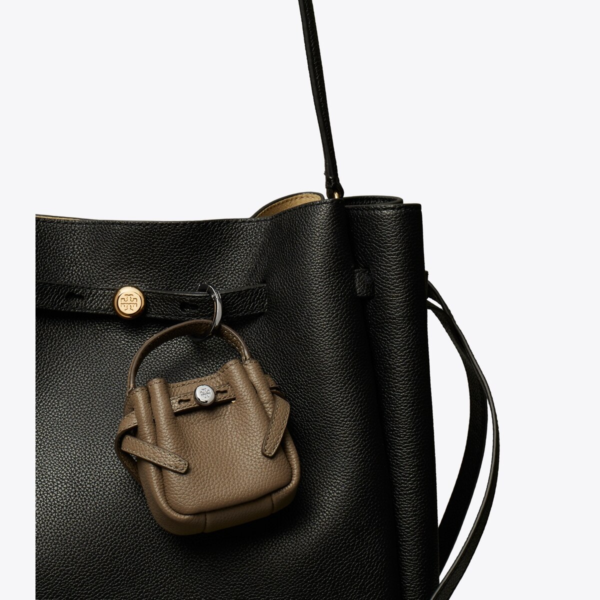romy-bucket-bag-charm-detail.