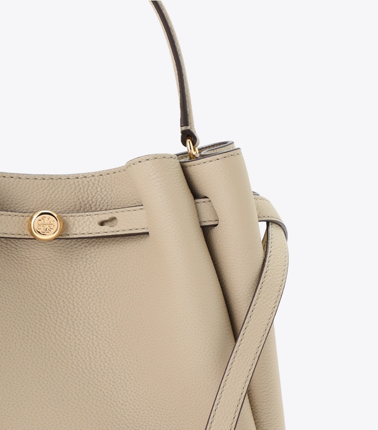 Tory Burch designer クロスボディバッグ ロミー バケットバッグ in Light Stone ディテール