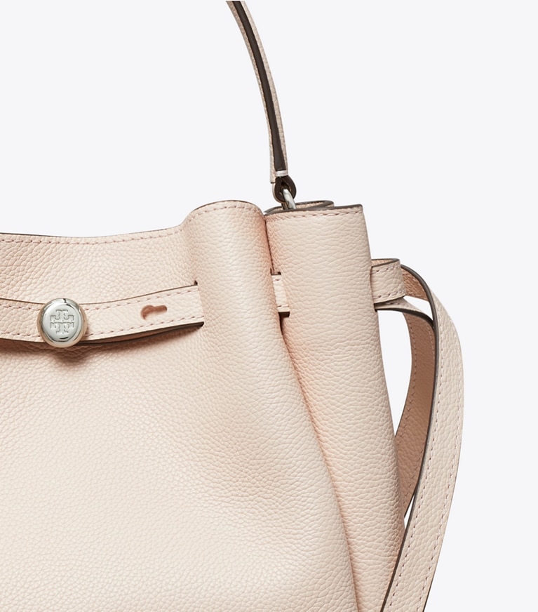 Tory Burch designer クロスボディバッグ ロミー バケットバッグ in Soft Pink angle