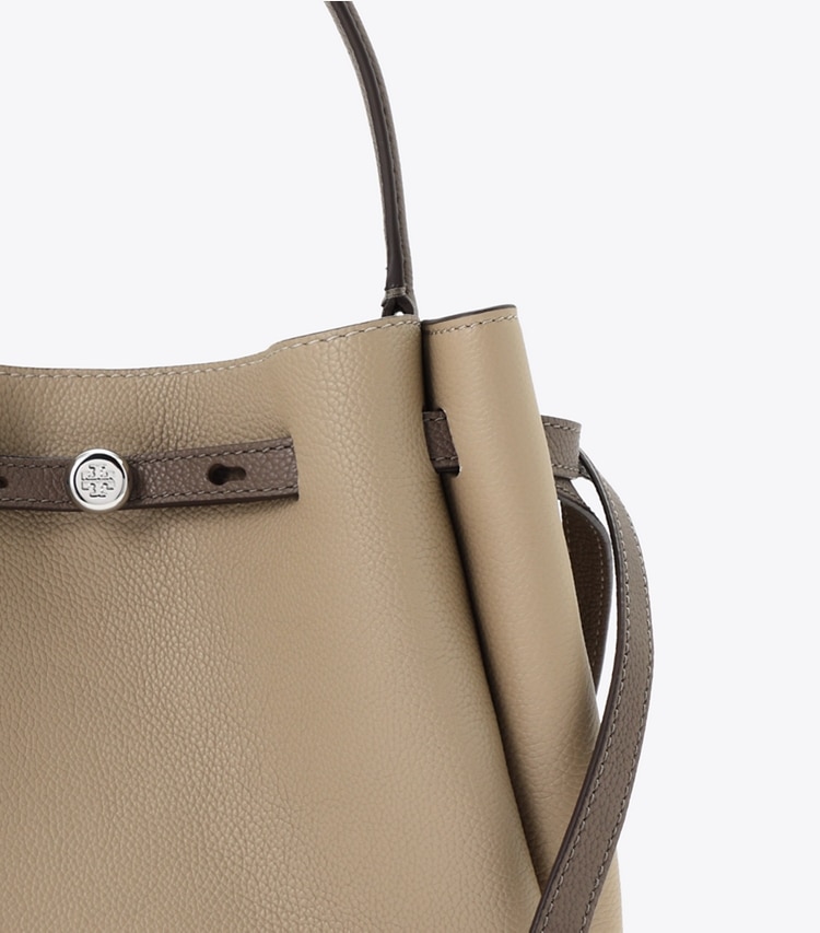 Tory Burch designer クロスボディバッグ ロミー バケットバッグ in Soft Cement / Wild Mushroom ディテール