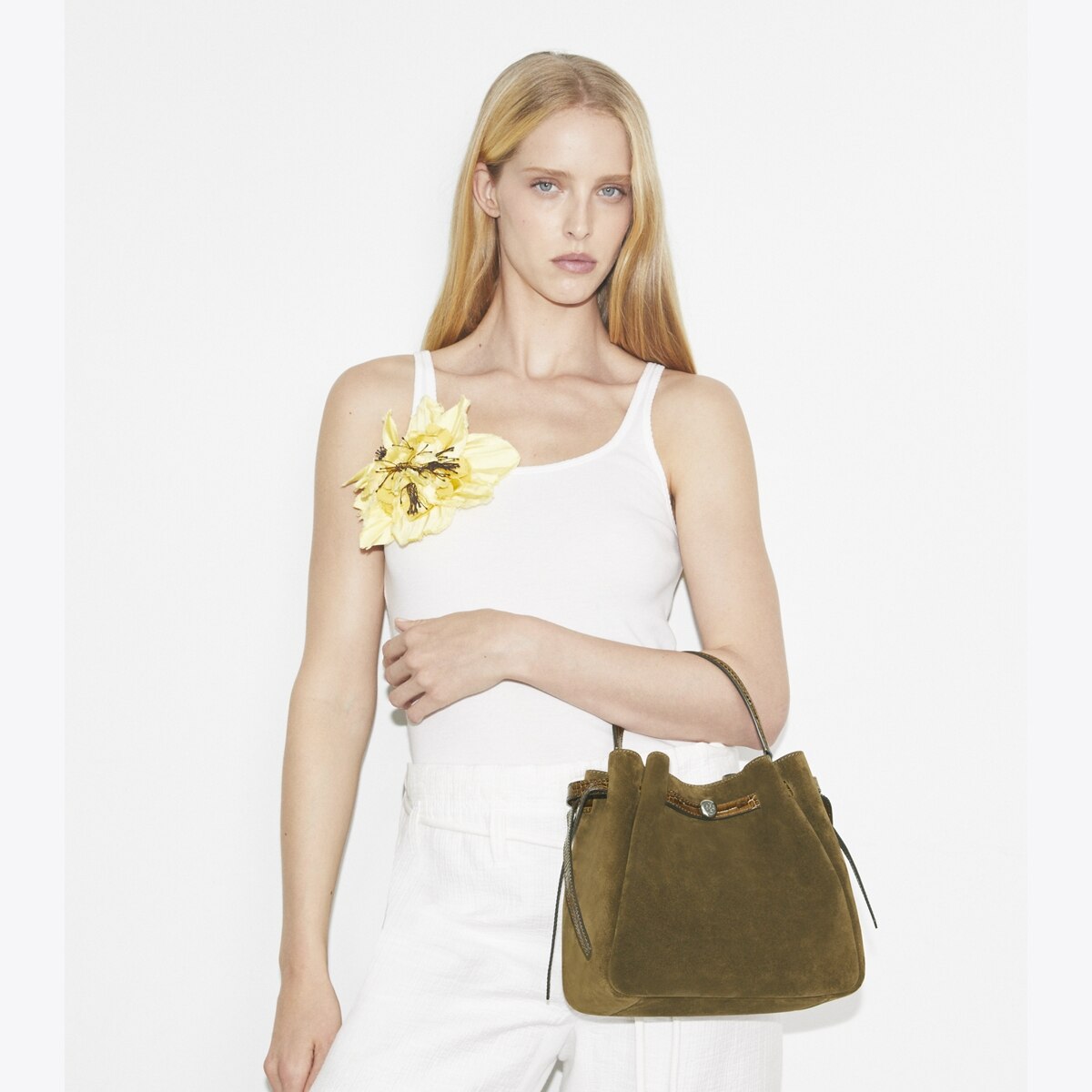【Tory Burch】Romy Bucket Bag ショルダーバッグ ◆国内発送◆ Romy Bucket Bag: Women's Designer Crossbody Bags | Tory Burch