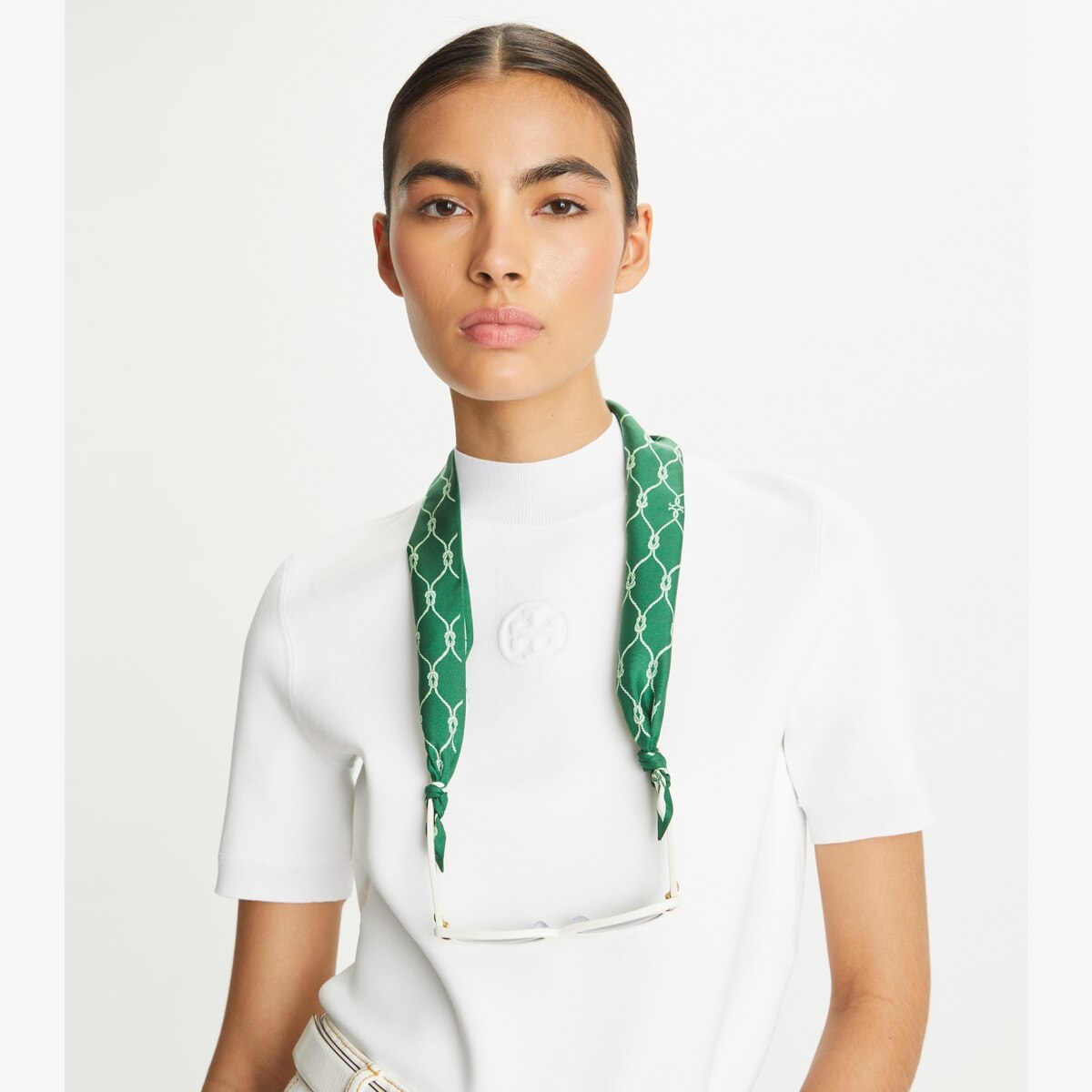 rope-ribbon-tie-accessory-on-