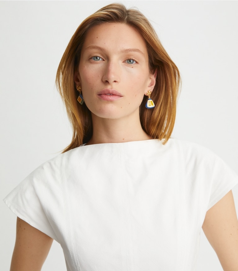 Tory Burch designer earrings Roxanne Geo Drop Earring in Rolled Gold / Multi accessory on model