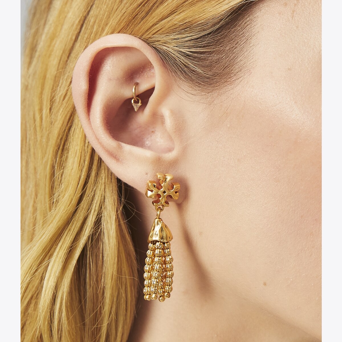 ピアス Tory Burch Sead Bead Tassel Earring 166149 Tory Burch Sead Bead Tassel Earring 166149
