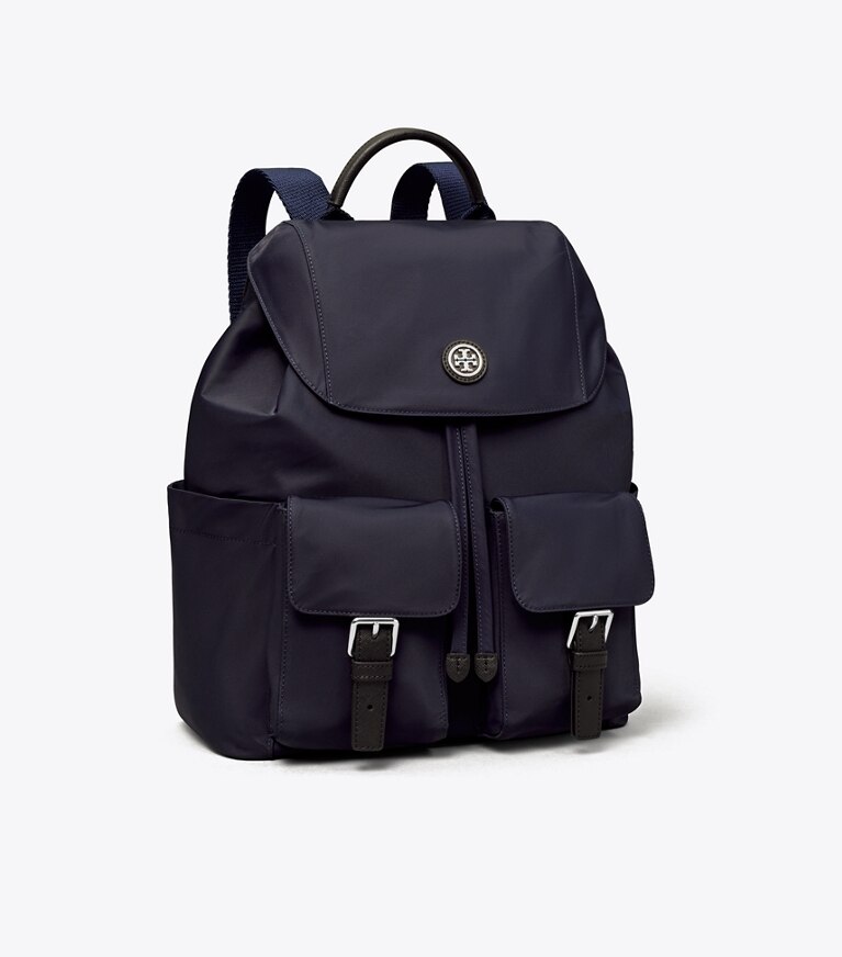 Tory Burch designer rucksäcke Rucksack aus Nylon mit Umschlag in Royal Navy angle