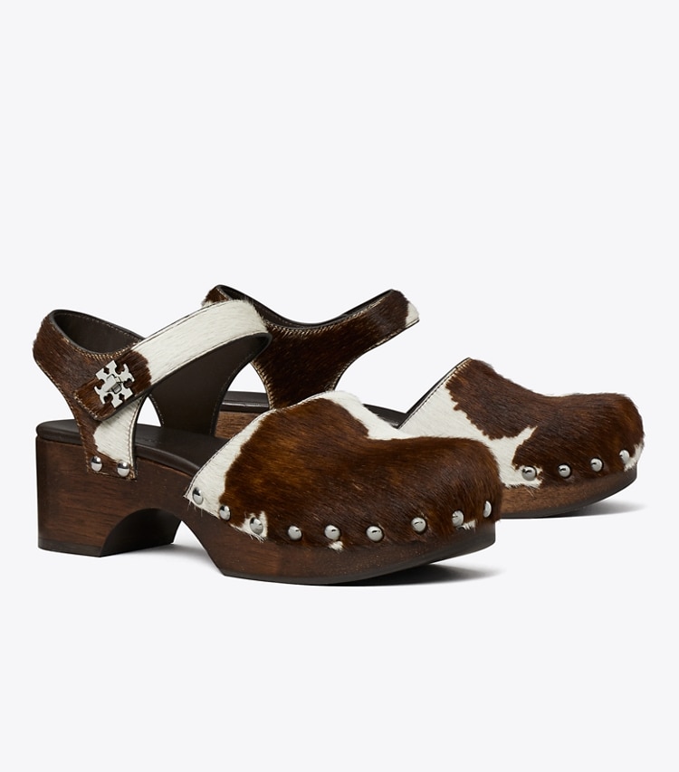Tory Burch designer escarpins Sabot à fermoir dans Mocha Brown / SHEA BUTTER angle