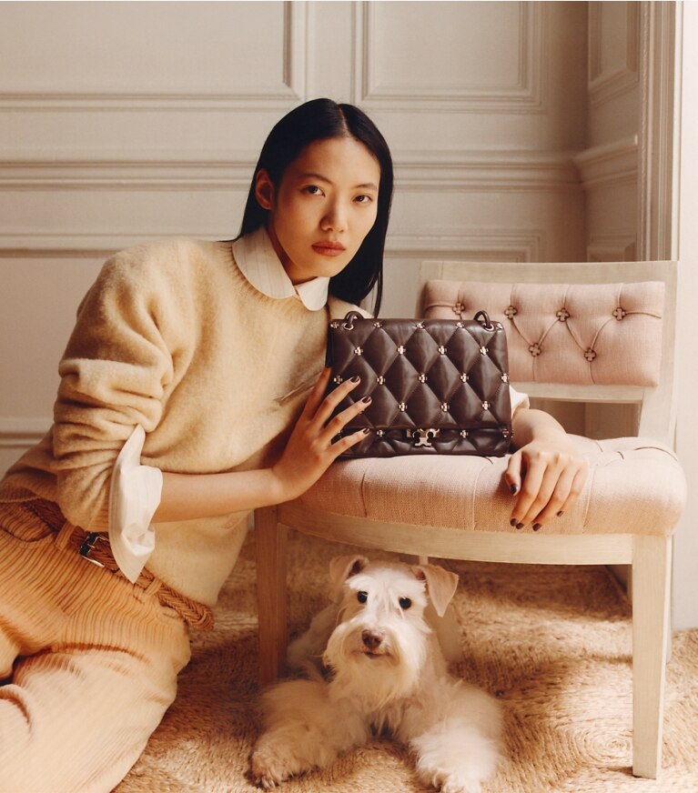 Tory Burch designer sacs porté épaule Sac à bandoulière Runway Bunny Knot dans Mocha Shadow campagne