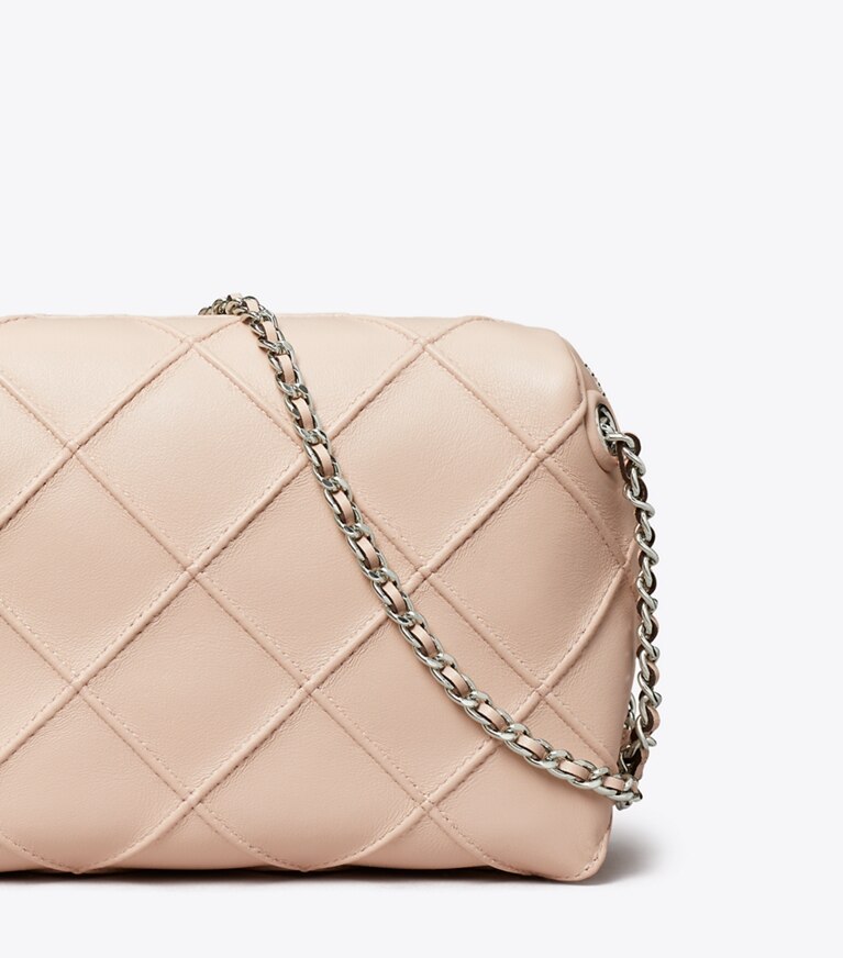 Tory Burch designer sacs à bandoulière Sac à bandoulière souple Fleming dans Soft Pink détails