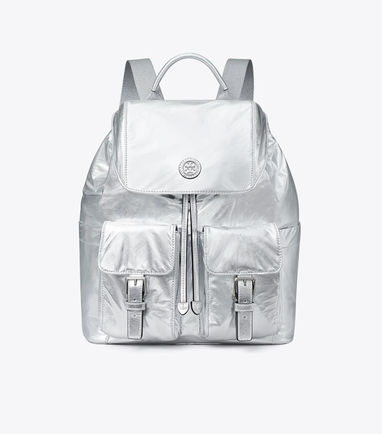 Tory Burch designer sacs à dos Sac à dos Virginia à rabat métallique dans Silver de face