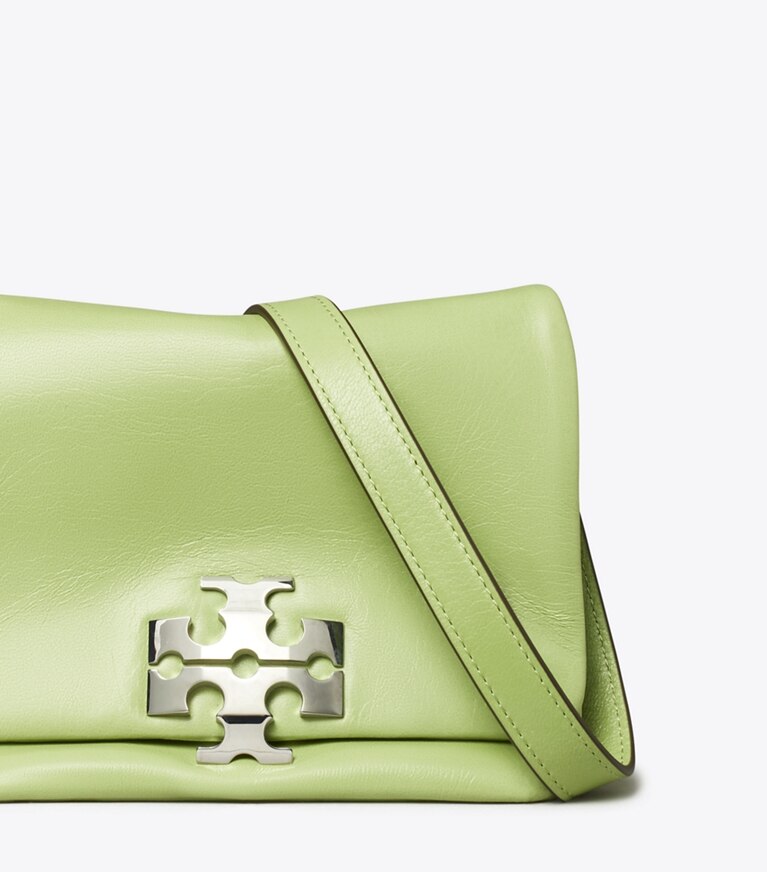 Tory Burch designer sacs porté épaule Sac épaule Charlie in Celery Juice angle
