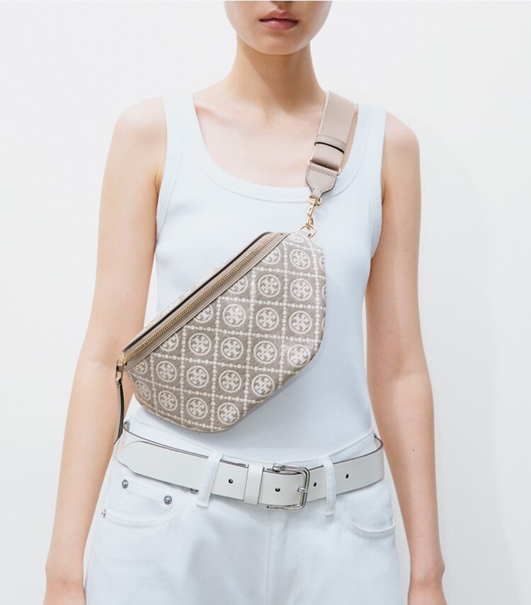 Tory Burch designer sacs banane Sac banane en jacquard enduit T Monogram dans Charcoal supplémentaire sur le modèle