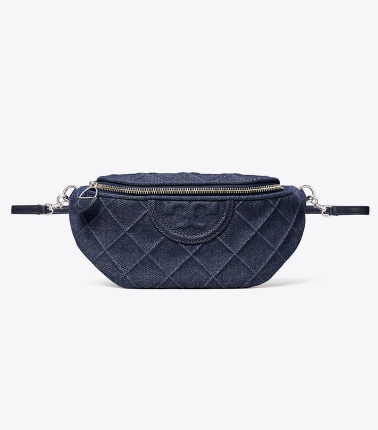 Tory Burch designer sacs banane Sac banane Fleming en denim avec breloque dans Blue supplémentaire