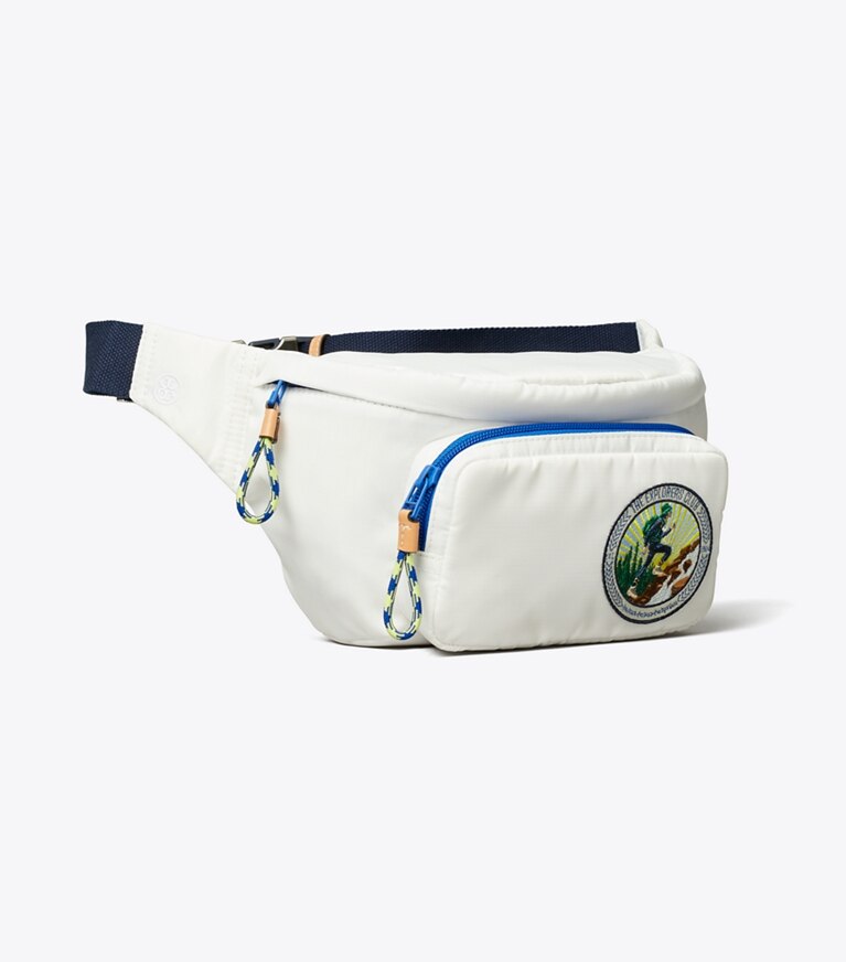 Tory Burch designer sacs banane Sac banane The Explorers Club dans White angle