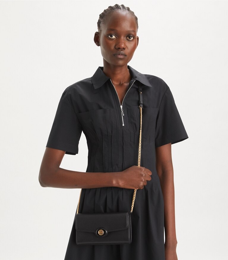 Tory Burch designer sacs à bandoulière Sac bandoulière Robinson grainé dans Black accessoire sur le modèle
