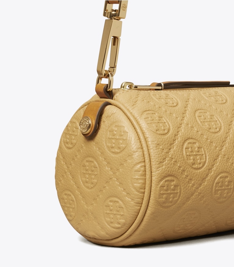 Tory Burch designer sacs à bandoulière Sac cylindrique T Monogram en cuir grainé in Biscotti angle
