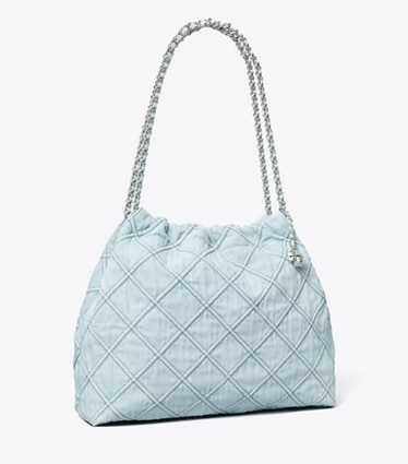 Tory Burch designer sacs hobo Sac hobo Fleming en denim souple dans Seltzer angle