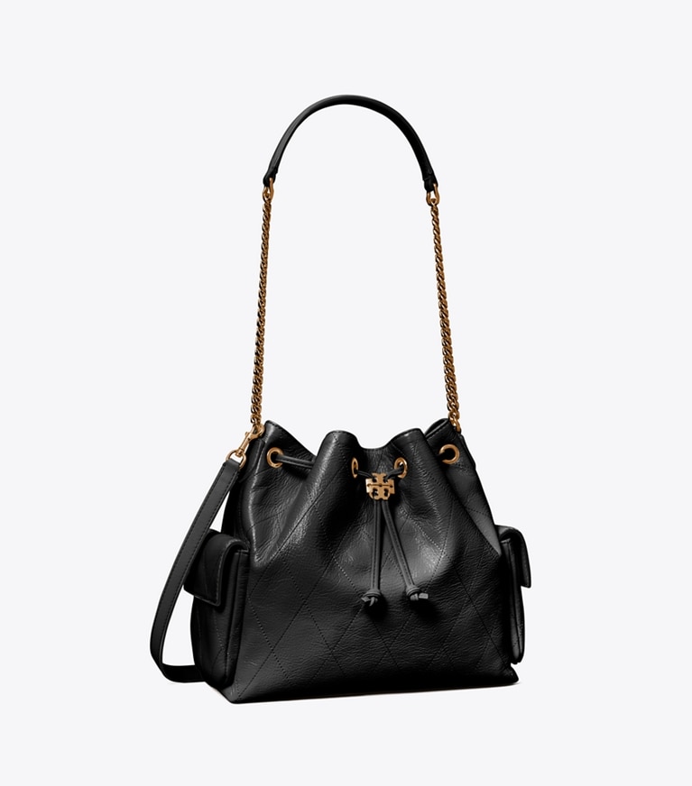Tory Burch designer sacs porté épaule Sac porté épaule matelassé Charlie avec cordon de serrage in Black angle