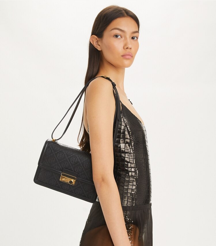 Tory Burch designer sacs porté épaule Sac porté épaule T Monogram en cuir in Black accessory on model