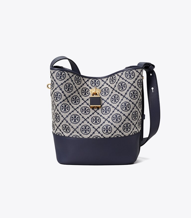Tory Burch designer sacs porté épaule Sac seau mince à fermoir à motif T Monogram dans Tory Navy de face