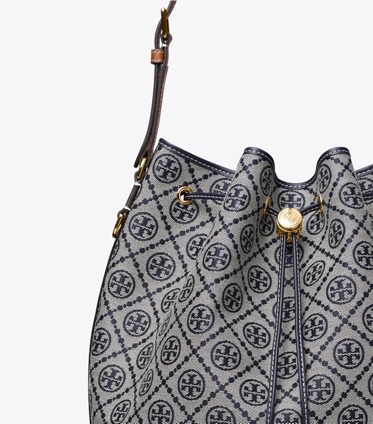 Tory Burch designer sacs hobo Sac seau oversize T Monogram in Tory Navy informations
