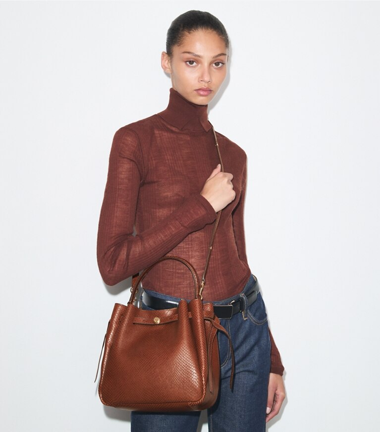 Tory Burch designer sacs à bandoulière Sac seau Romy embossé façon serpent dans Sweet Maple supplémentaire sur le modèle