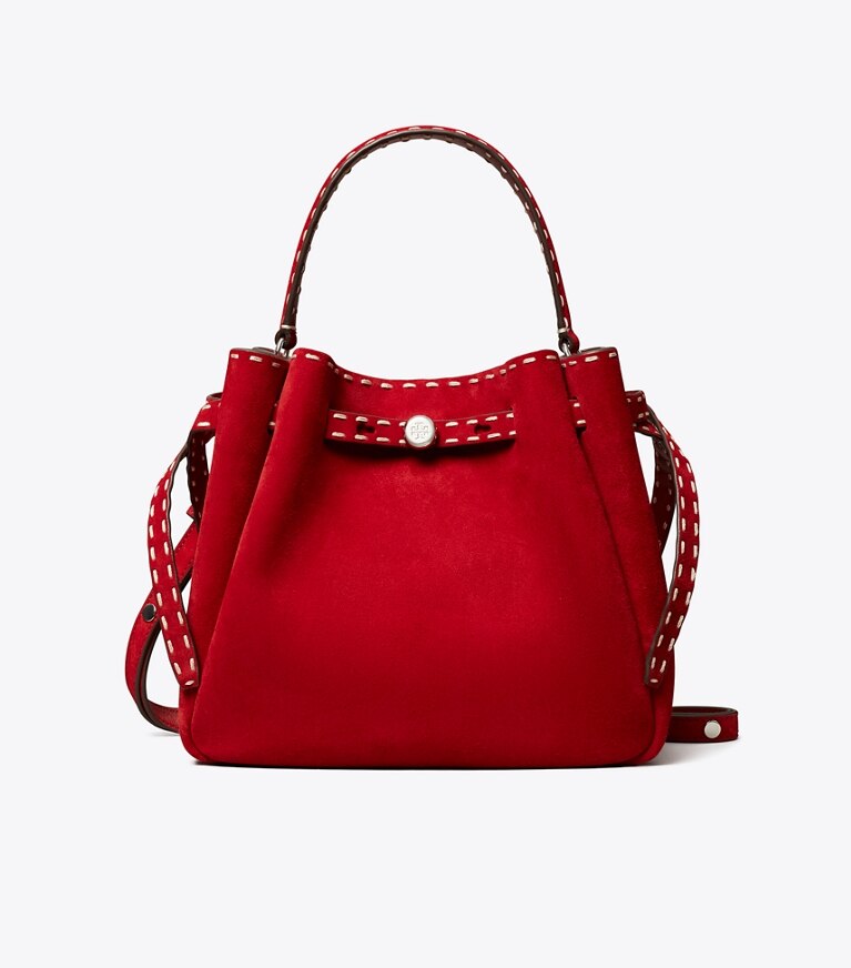 Tory Burch designer sacs à bandoulière Sac seau Romy en suède à surpiqûres dans Toucan Red de face
