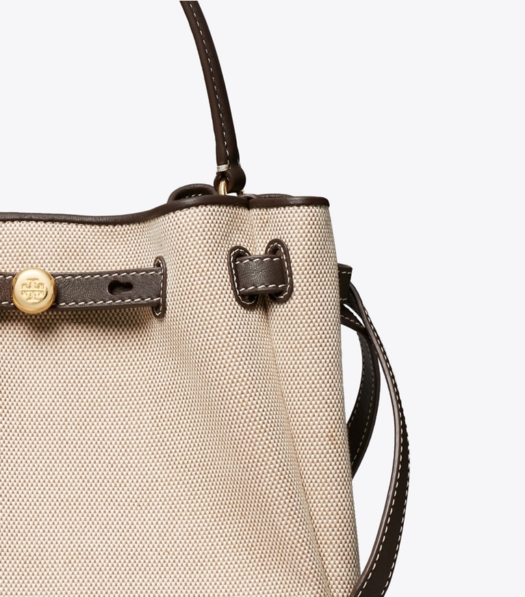 Tory Burch designer sacs à bandoulière Sac seau Romy en toile in Dusty Almond/ Bianco White informations