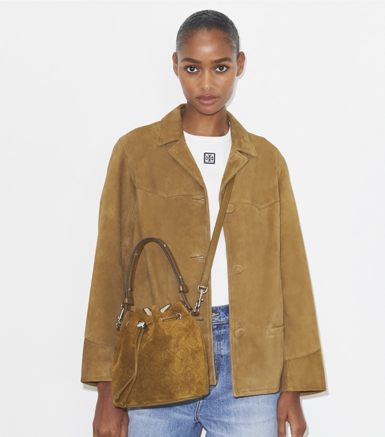 Tory Burch designer sacs à bandoulière Sac seau T Monogram en daim in CHICORY BROWN angle