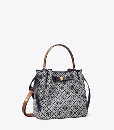 Tory Burch designer sacs à bandoulière Sac seau T Monogram Romy dans Tory Navy angle