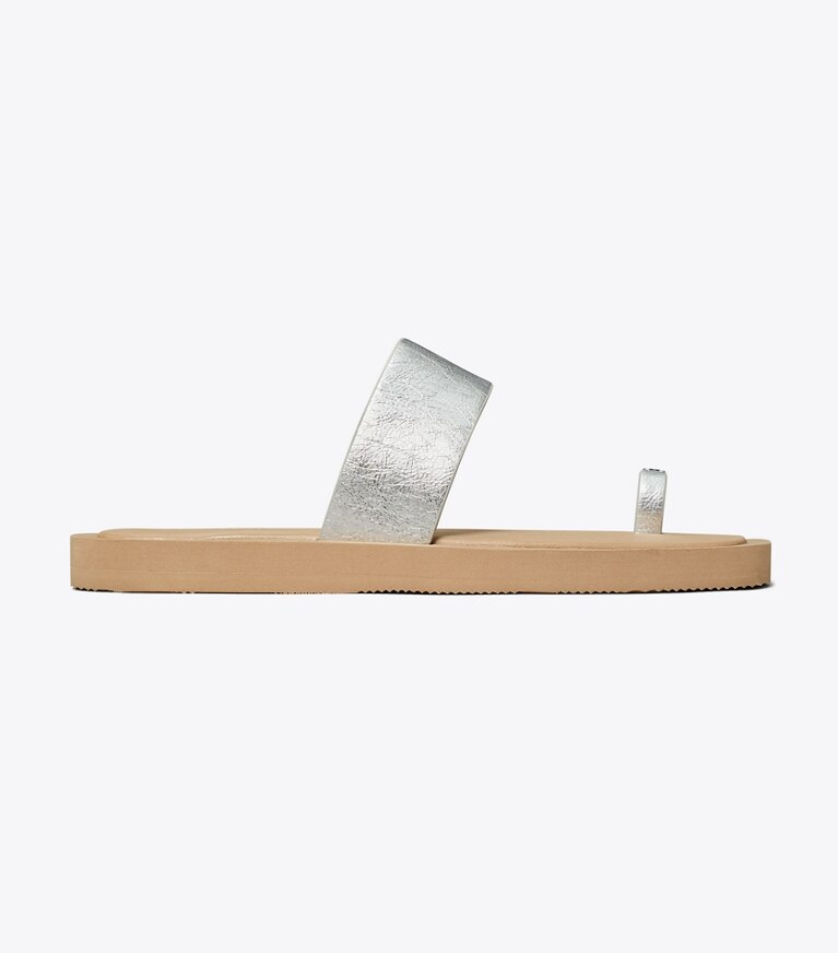 Tory Burch designer sandales Sandale à anneau dans SILVER / CHANTERELLE MUSHROOM de côté