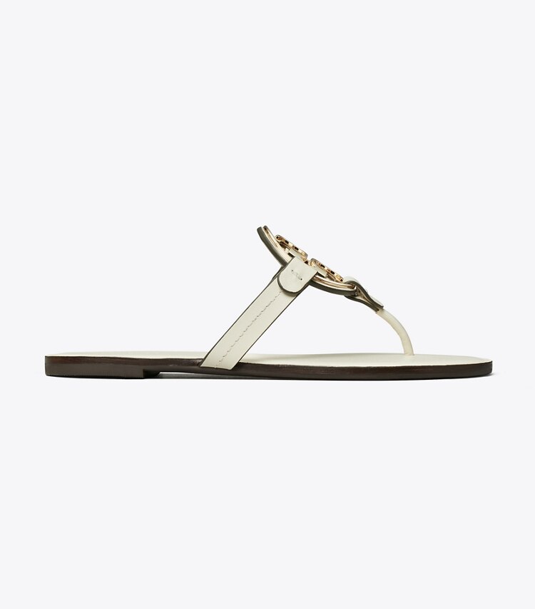 Tory Burch designer sandales Sandale Metal Miller dans LIGHT CREAM / GOLD de côté