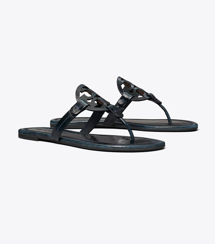 Tory Burch designer sandales Sandale Miller en cuir verni dans AGED NAVY angle